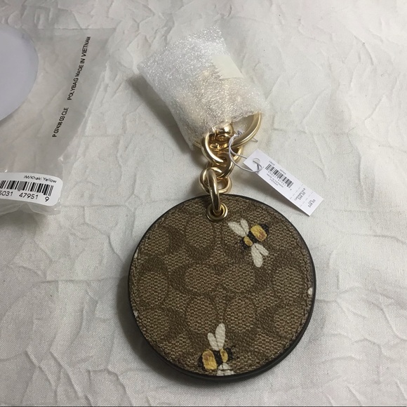 πNWT COACH Bumble Bee Signature Mirror Bag Tote Charm Key Chain MFSRP68. C8622. - Picture 7 of 15